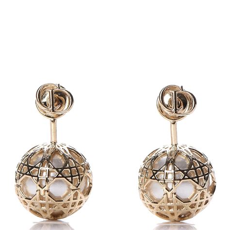 mise en dior earrings price philippines|christian Dior pearl earrings.